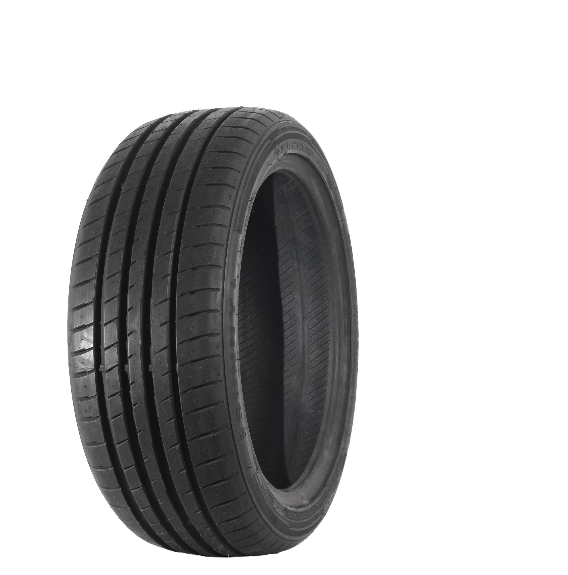 Pneu 215/45R18 Sunny NA305 93W – Performance, Estabilidade e