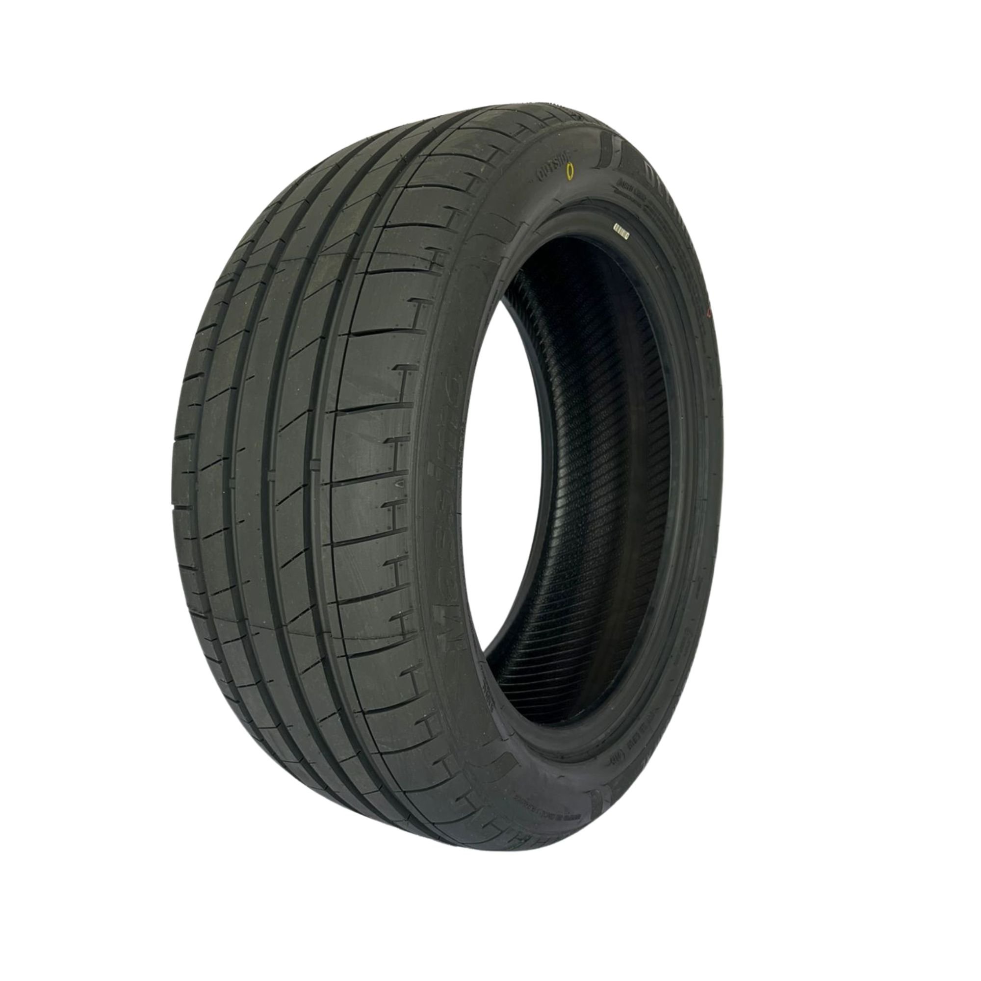 Pneu 205/55R16 MaxTrek Maximus 91V – Conforto, Estabilidade e